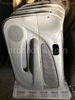 TOYOTA COROLLA SAĞ ÖN KAPI DÖŞEMESİ 1999-2002