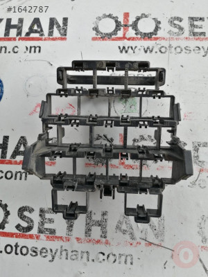 8D0937545G volkswagen passat B5 röle tutucu yuvası