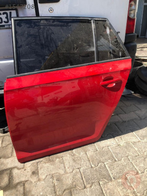 skoda rapid sol arka kapı ve tüm çıkma parçalar