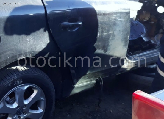 2010 VOLVO XC60 ORİJİNAL SAĞ MARŞBİYEL.