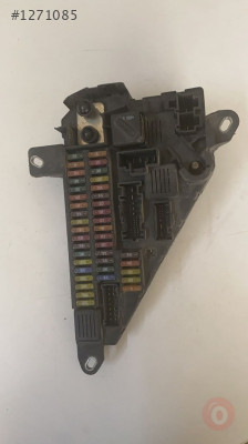 BMW E60 ARKA SİGORTA KUTUSU 518956057 1250 TL