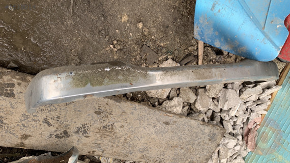 TOYOTA HİLUX ÇIKMA ORJİNAL ÖN TAMPON KROM 1998-2001