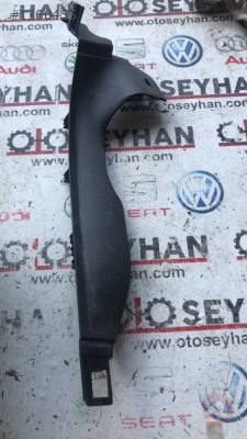 5J6853370 skoda fabia 2011 sağ arka kapı eşik kaplaması