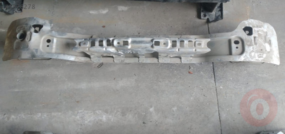 Ford custom çıkma ön tampon demiri
