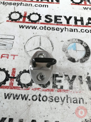 1K0837033 vw golf 5 sağ arka kapı kilit karşılığı