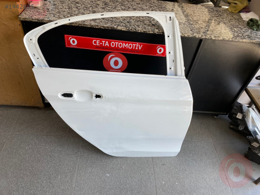 FİAT EGEA SAĞ ARKA KAPI ÇIKMA ORJİNAL BEYAZ TEMİZ