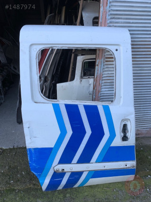 FİAT DOBLO ÇIKMA ORJİNAL SAĞ SÜRGÜLÜ KAPI CAMLI