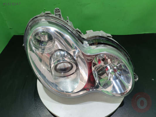 Mercedes C Serisi W203 Sağ Far