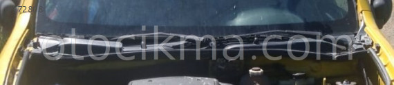 2003 model renault kangoo 1.9 çıkma ön cam ızgarası