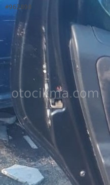 2009 peugeot 207 1.4 benzinli çıkma sol arka kapı kilidi