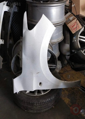 Peugeot 301 sağ ön çamurluk ve tüm çıkma parçalar