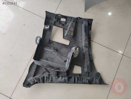 BMW 3 Serisi F30 Arka Tampon Braketi Sağ 51127384466