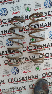 vw bora arka helezon yayları