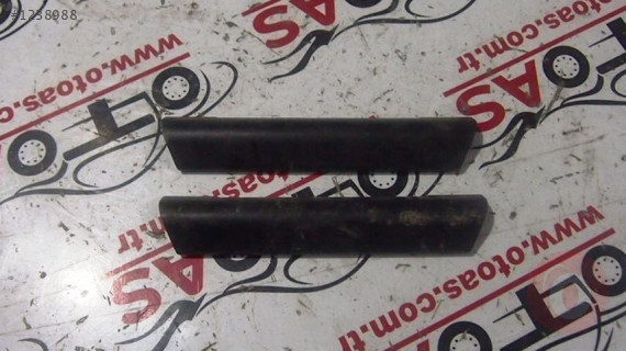 Opel Astra H Kapı İç Plastiği 13121853