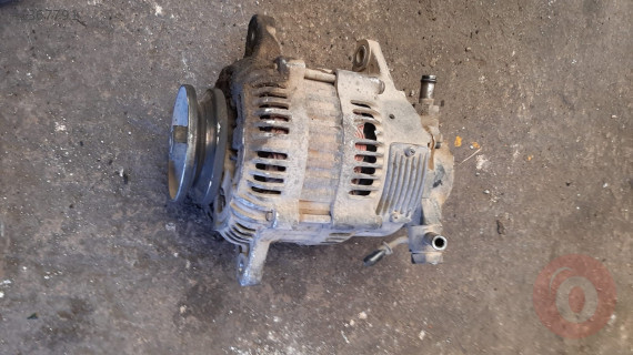 mazda e2200 çıkma şarj dinamosu