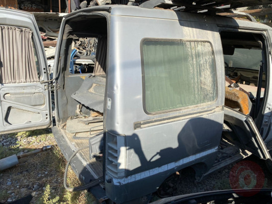 FİAT SCUDO SAĞ ARKA CAM ORJİNAL ÇIKMA