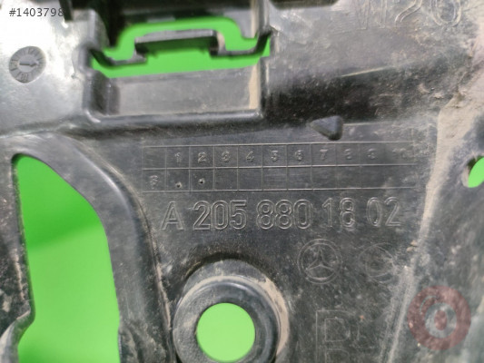 Mercedes C Serisi W205 Arka Tampon Braketi Sağ