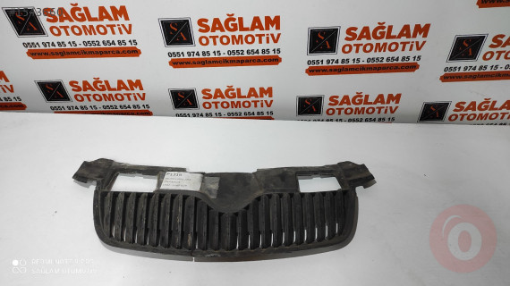 SKODA FABİA 2008 ÇIKMA  ÖN PANJUR OEM; 5J0853668