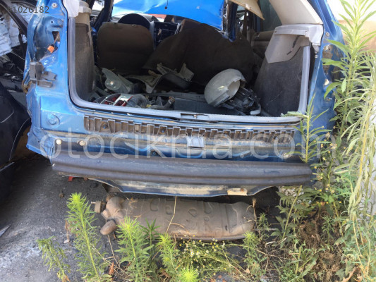 Volkswagen Golf 5 arka tampon demiri hatasız orjinal çıkma