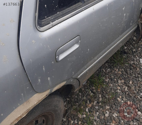 1992 hyundai excel çıkma sağ yan panel