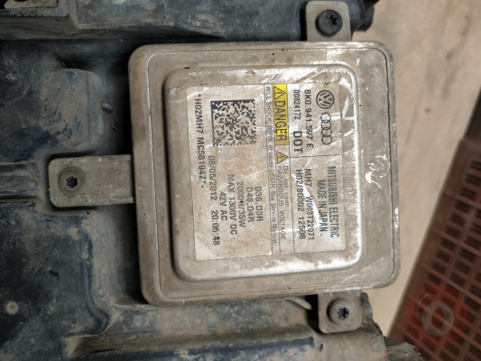 Audi A4 sol far beyni