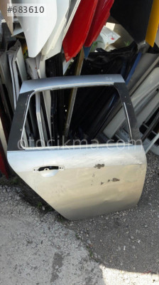 RENAULT CLİO 3 SEDAN   SAĞ ÖN ARKA KAPI