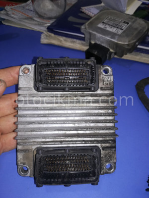 Opel Corsa C 1.4 Z14XE motor beyni 09353469