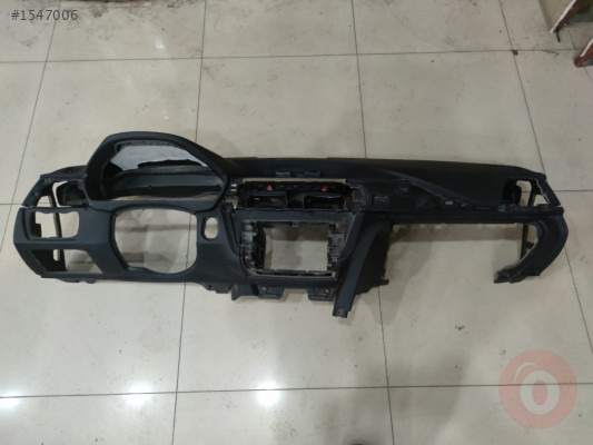 BMW 3 Serisi F30 Göğüs Torpido Siyah 9228278 51459218490