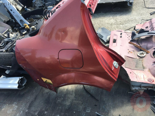 Renault Megane 2  Sağ Arka Çamurluk Hatasız Orjinal Çıkma