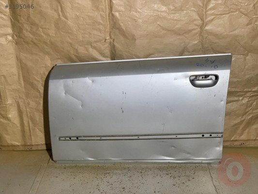 AUDİ A4 02-05 SOL ÖN KAPI BOŞ GÜMÜŞ GRİ 8E0831051