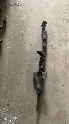 Opel Vectra B direksiyon mafsalı kolonu