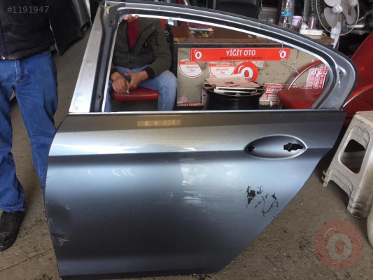 BMW 5.20 G30 kasa çıkma arka sol kapı