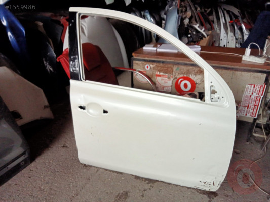 Nissan note çıkma sağ ön kapı çıkma