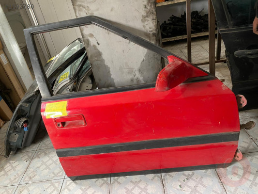 MAZDA 323 HATCBACK SAĞ ÖN KAPI MENTEŞESİ 1990-1995 MODEL