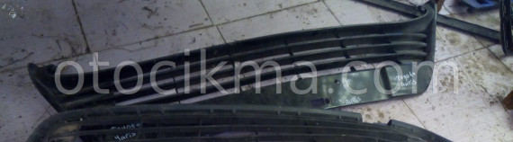 2014 model toyota yaris çıkma ön tampon ızgara