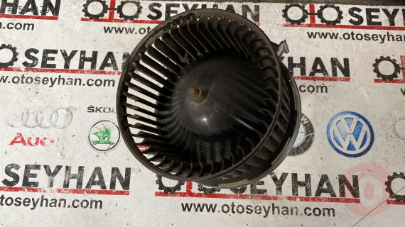 VP8E2H-18456-AA ford fiesta 2011 titanium kalorifer motoru