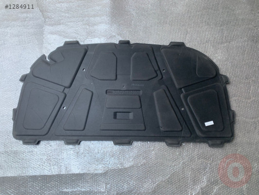 AUDİ A4 12-15 KAPUT İÇ İZOLASYONU SIFIR 8T0863825H