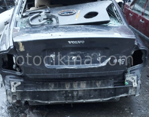 2001 VOLVO S80 ORİJİNAL BAGAJ KAPISI.