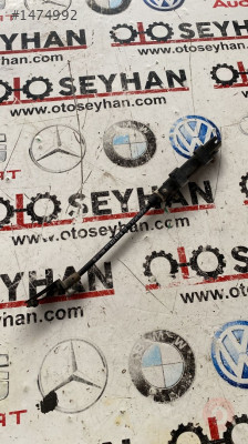 1T0805567A vw caddy 2011-15 ön panel kilit sacı demiri
