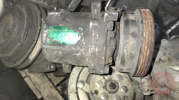 BMW E36  3 seri  Klima kompresörü