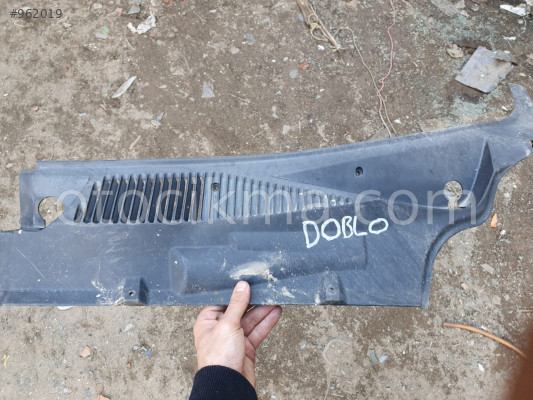 ÇIKMA PARÇA FİAT DOBLO SİLGİ KOLU IZGARASI