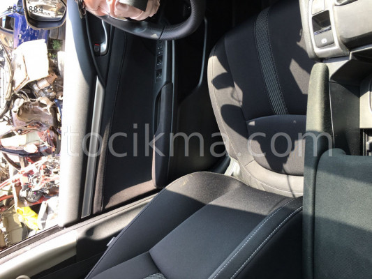 2018 HONDA CİVİC HATASIZ ÖN KOLTUKLAR.