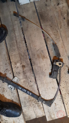 renault r21 çıkma sol ön cam krikosu