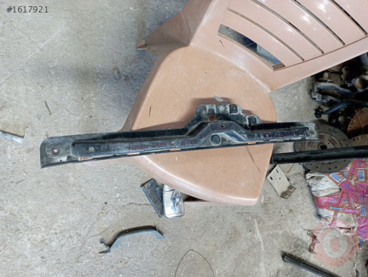 FORD FİESTA ARKA TAMPON BRAKETİ