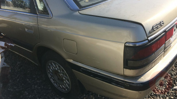 1992 model mazda 626 çıkma arka çamurluk
