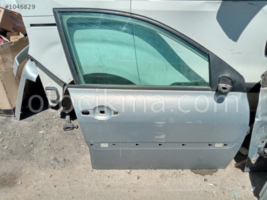 Renault Megane 2 sağ ön kapı