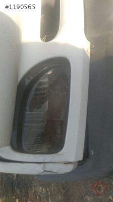 renault express çıkma sağ far