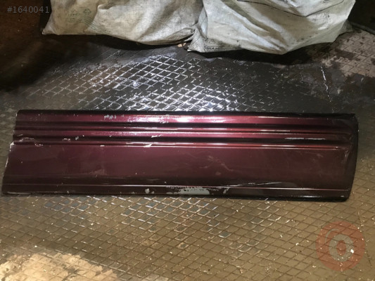 Jeep Grand Cherokee sağ ön kapı pakosu çıkma orjinal