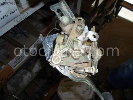 SOL KAPI İÇ KİLİT TOYOTA AVENSİS 04- 2.0 MOTOR
