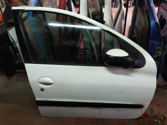 PEUGEOT 206 ORİJINAL ÇİKMA SAĞ ÖN KAPI GÜL OTOMOTIV